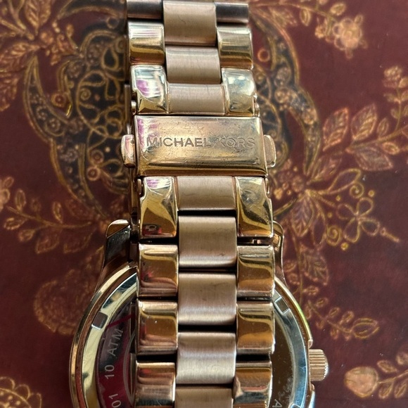 Michael Kors Women's Blue Dial Rose Gold Stainless Steel Bracelet Watch MK5913 - Picture 5 of 8